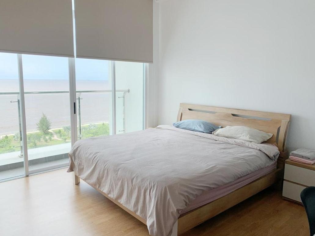 Bay Resort Condominium, 7, Beach-Front Sea View, 6-8 Pax Miri Ngoại thất bức ảnh